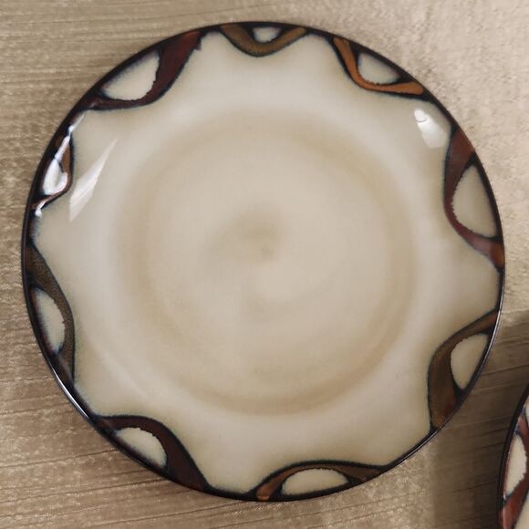 Pier 1 Imports Wave Salad Plate 8 3/8" Plate Set of 2 - Picture 2 of 8